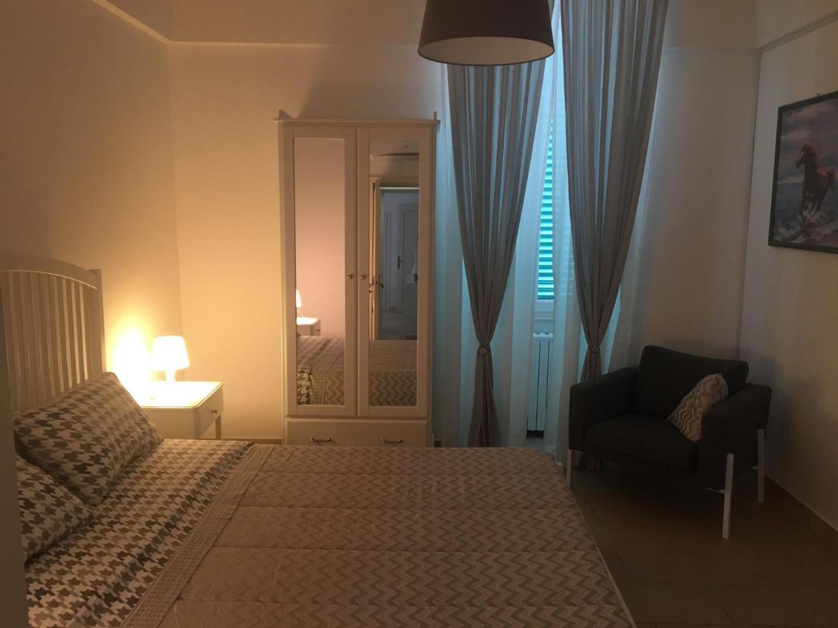 Loco43 Bed & Breakfast Noci Luaran gambar